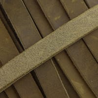 Lanière en cuir graissé Olive Vert de 10 mm (cuir Pull-Up) par mètre